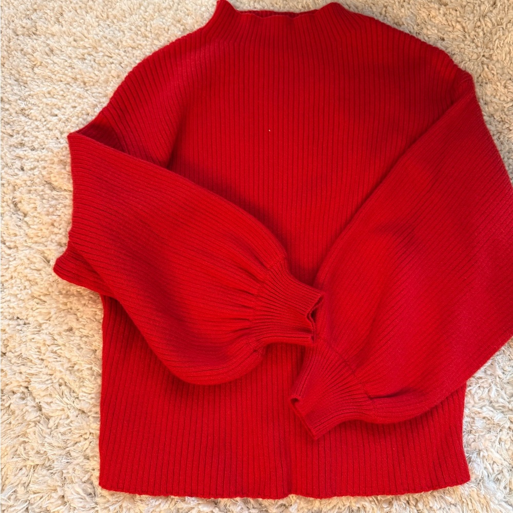 Line & Dot Sweater